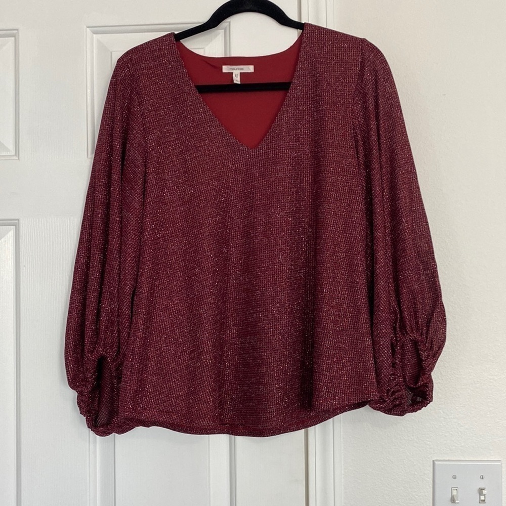 Maurices wine colored v-neck blouse. - Picture 3 of 13